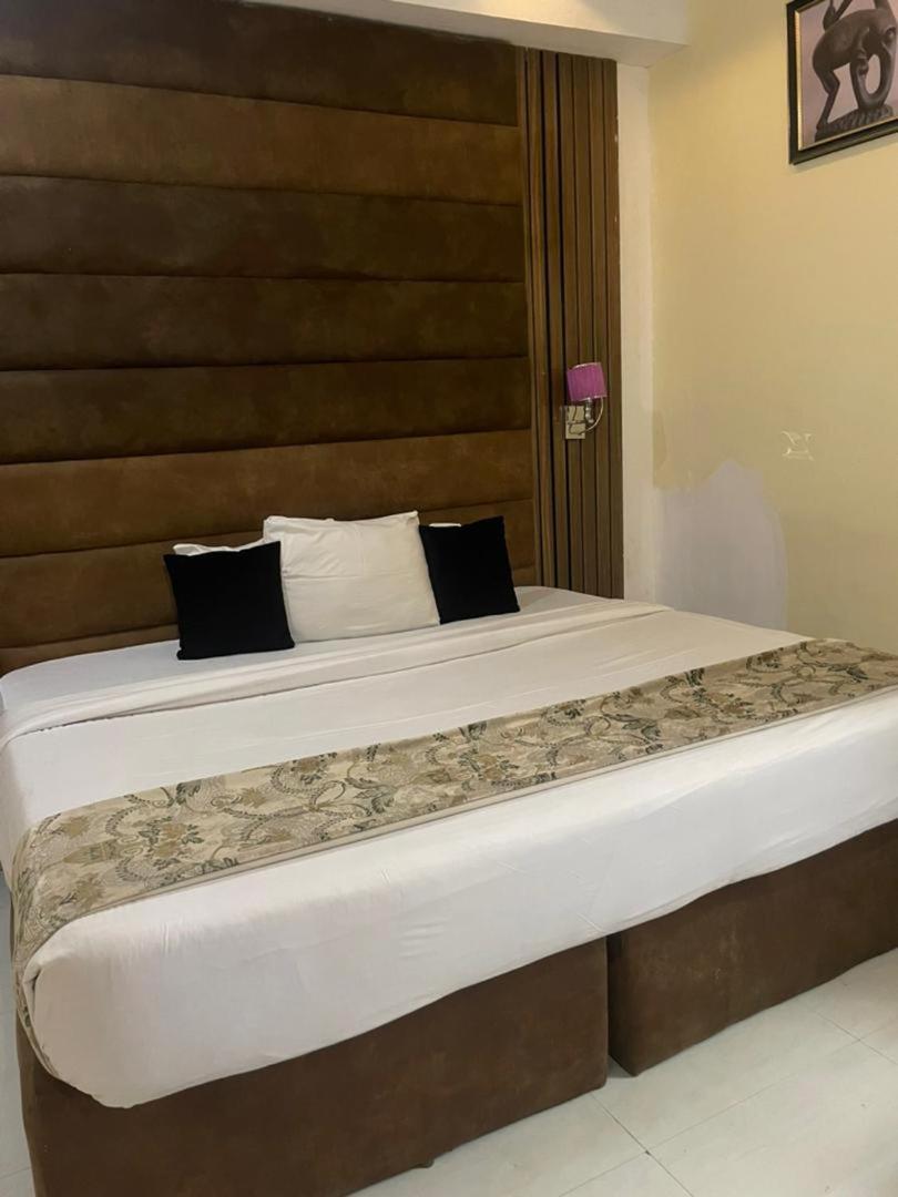 Olympus Ibadan Hotel Luaran gambar